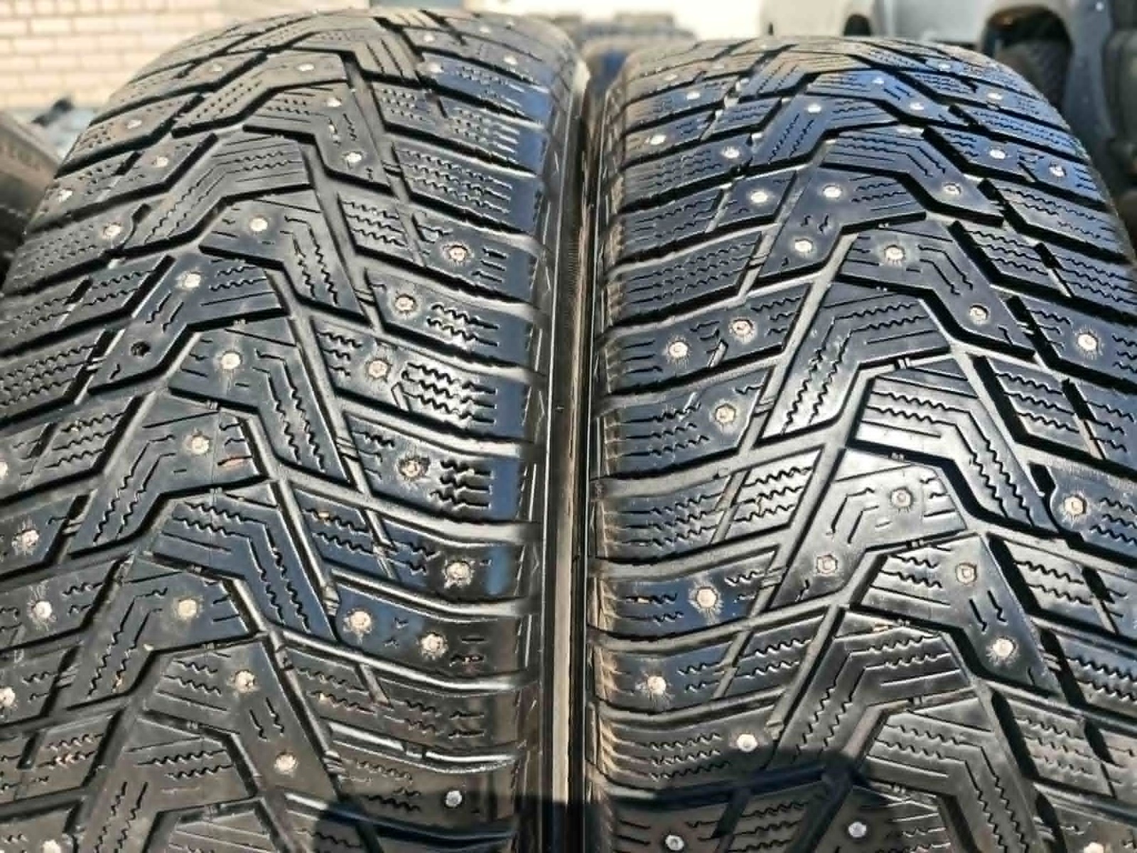 naastrehv Hankook WINTER I*PIKE RS 2 W429