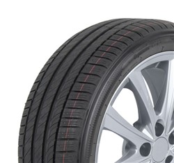 suverehv Kleber Dynaxer SUV
