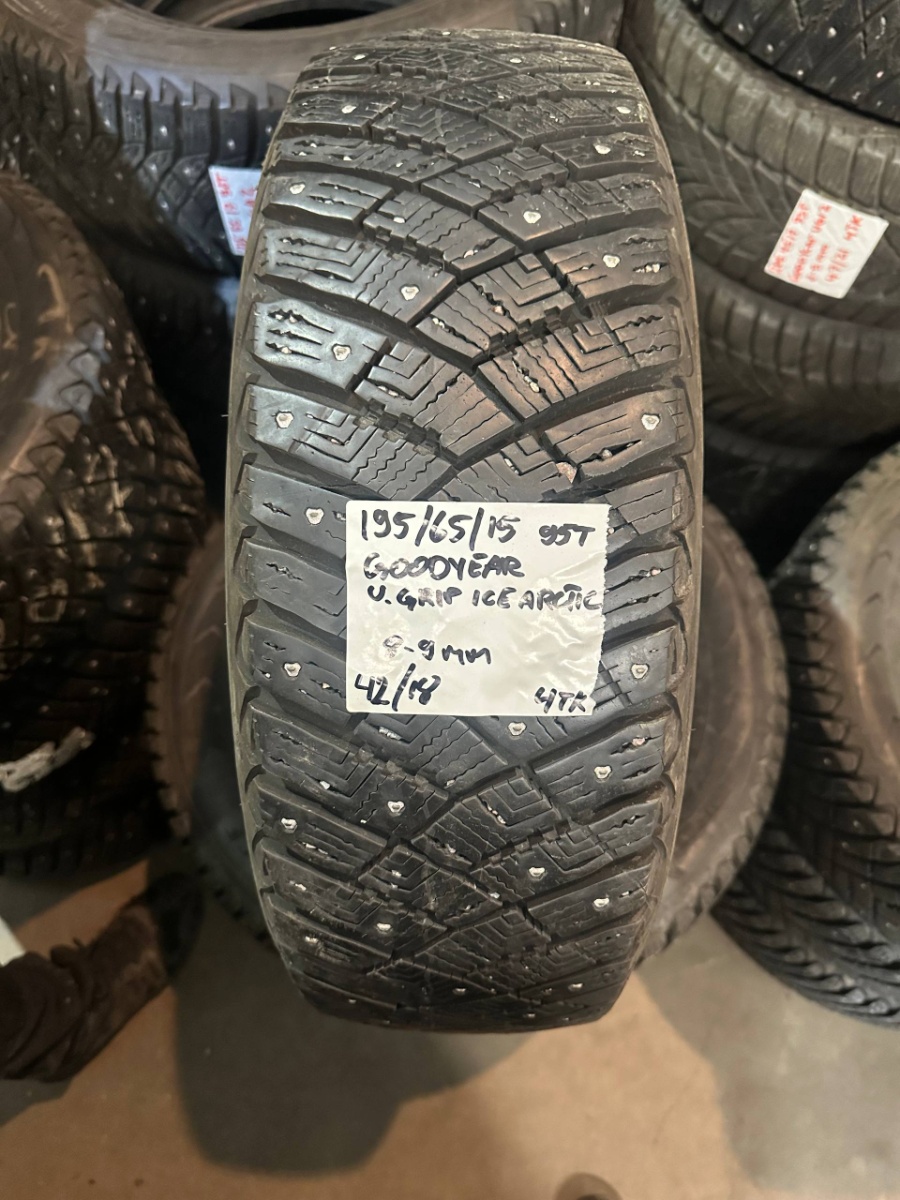 naastrehv Goodyear Ultra Grip Ice Arctic