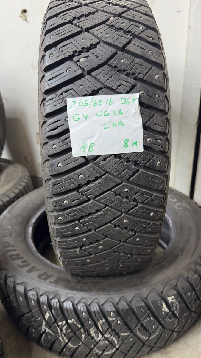 naastrehv Goodyear Ultra Grip Ice Arctic
