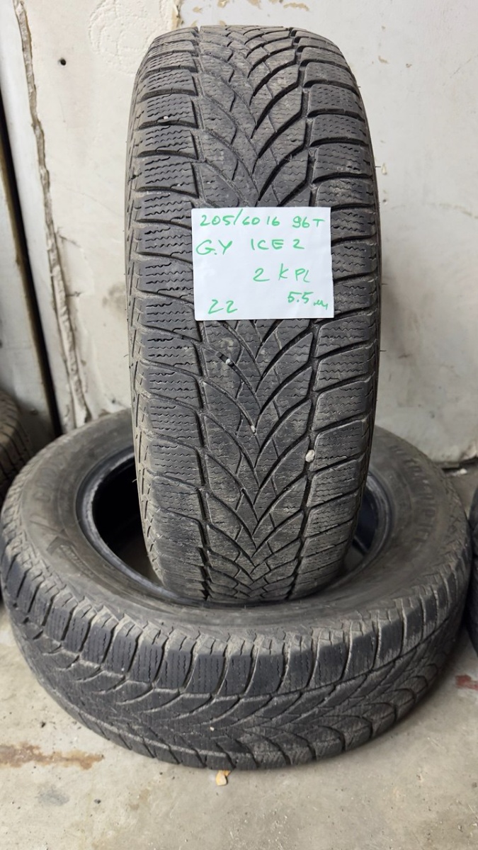 lamellrehv Goodyear UltraGrip Ice 2
