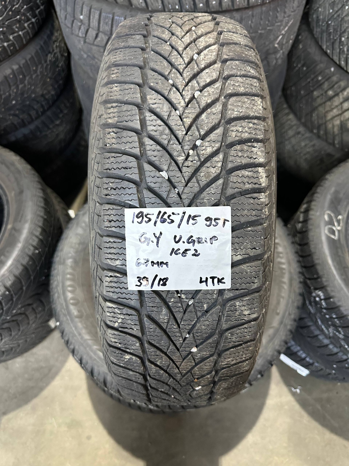 lamellrehv Goodyear UltraGrip Ice 2