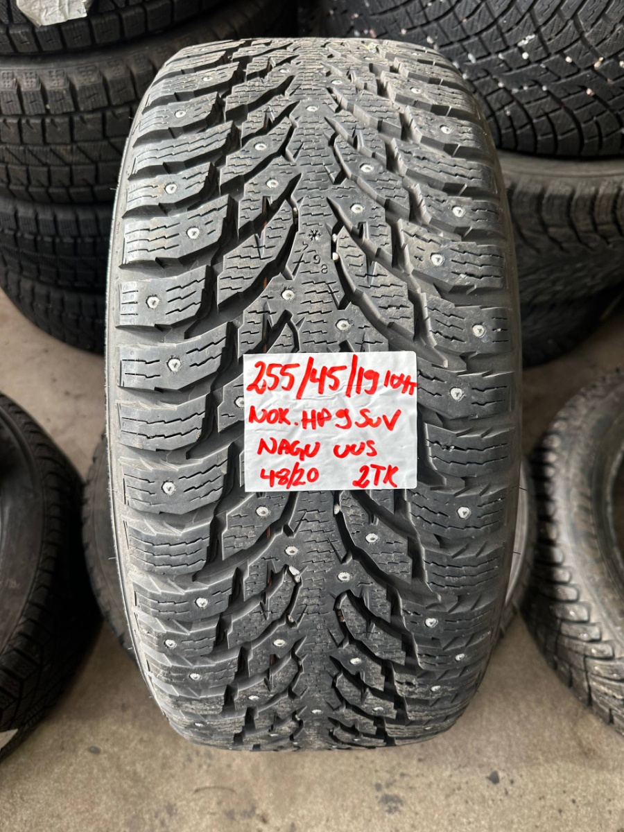 naastrehv Nokian Hakkapeliitta 9 SUV