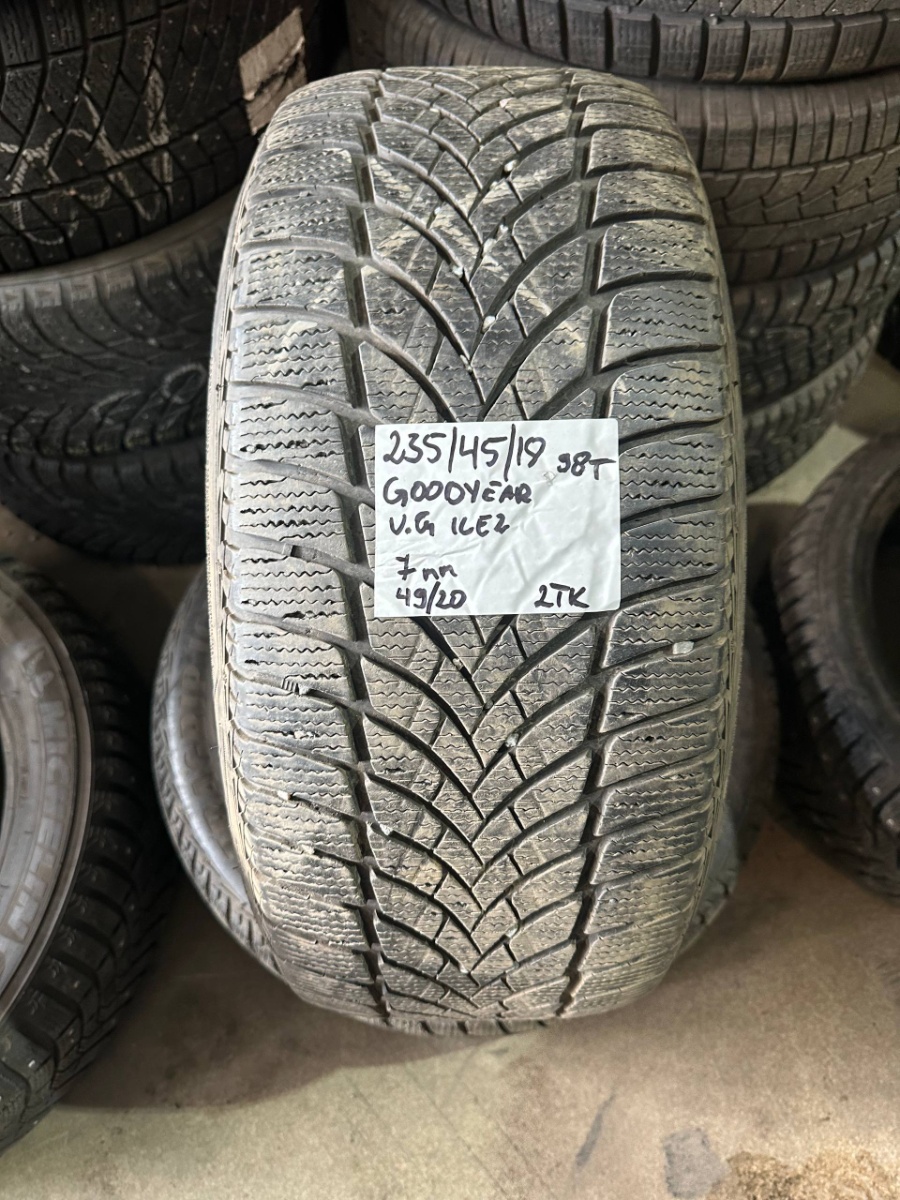 lamellrehv Goodyear UltraGrip Ice 2
