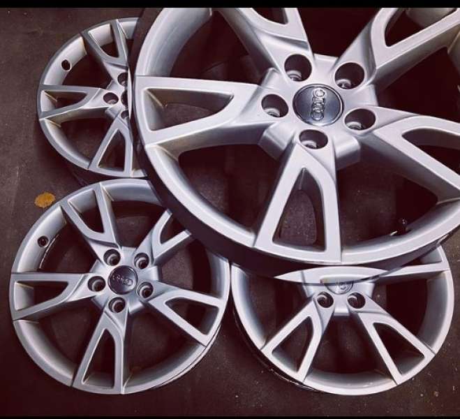 <font face='Tahoma'>vieglmetāla diski</font> Audi Original