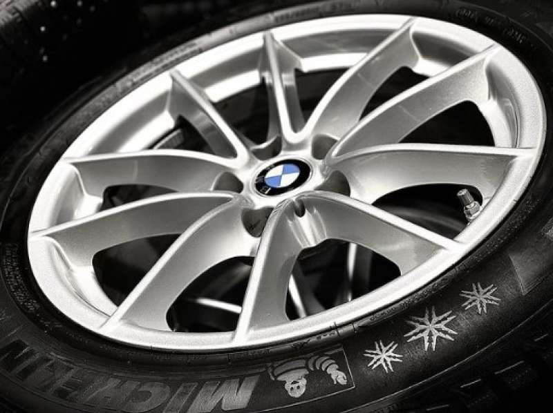 <font face='Tahoma'>vieglmetāla diski</font> BMW Original