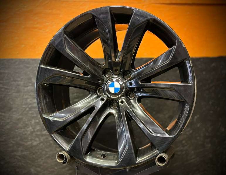 <font face='Tahoma'>vieglmetāla diski</font> BMW Original