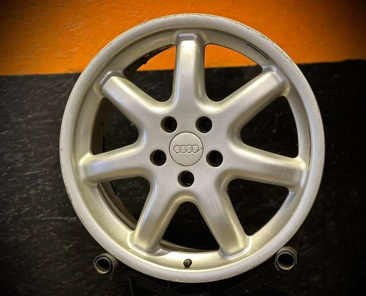 <font face='Tahoma'>vieglmetāla diski</font> Audi Ronal