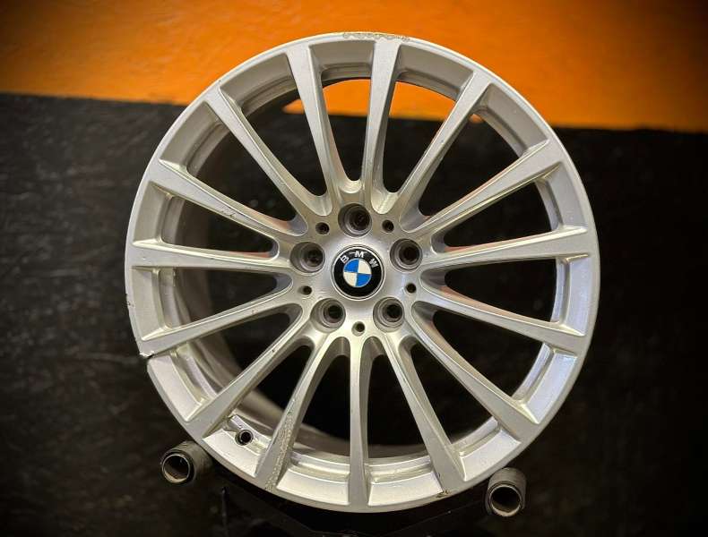 <font face='Tahoma'>vieglmetāla diski</font> BMW Original