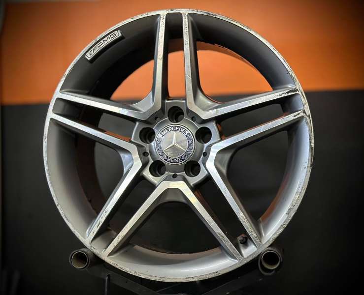 <font face='Tahoma'>vieglmetāla diski</font> Replica Mercedes-Benz