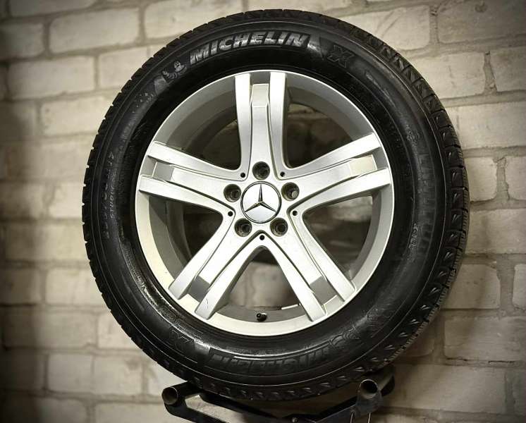 <font face='Tahoma'>vieglmetāla diski</font> Mercedes Benz Original
