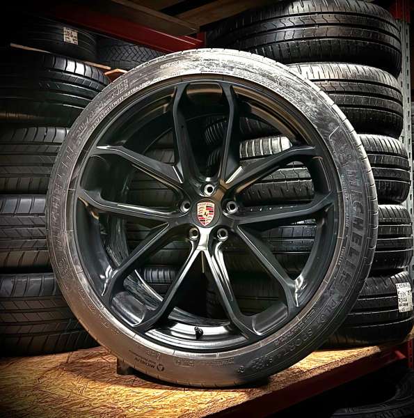 <font face='Tahoma'>vieglmetāla diski</font> Porsche Macan Turbo DEMO