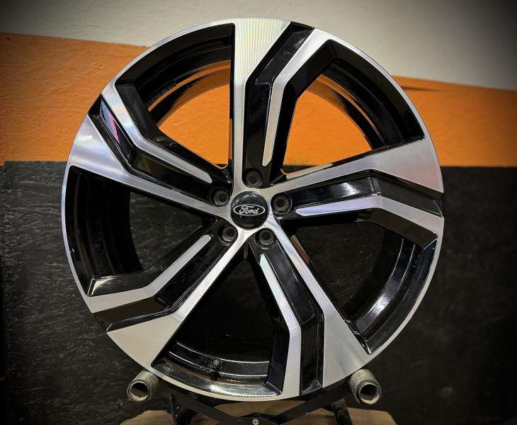 <font face='Tahoma'>vieglmetāla diski</font> Ford Original