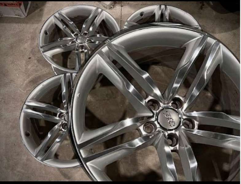 <font face='Tahoma'>vieglmetāla diski</font> Audi Original