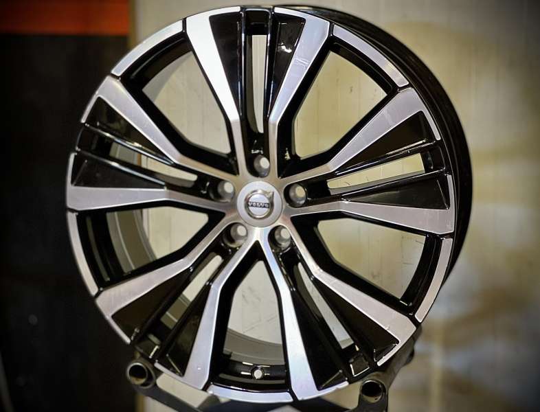 <font face='Tahoma'>vieglmetāla diski</font> Volvo Original