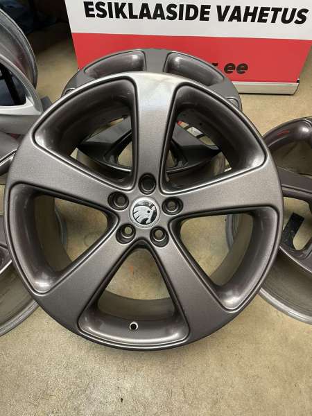 <font face='Tahoma'>vieglmetāla diski</font> JIL Wheels 5033