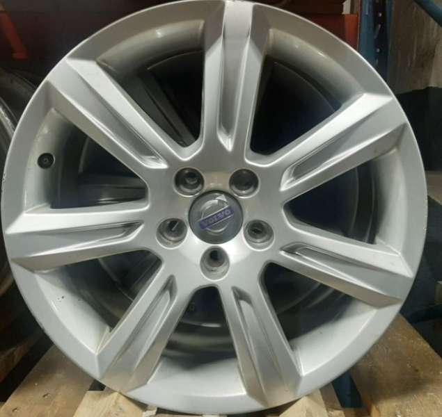 <font face='Tahoma'>vieglmetāla diski</font> Volvo Original